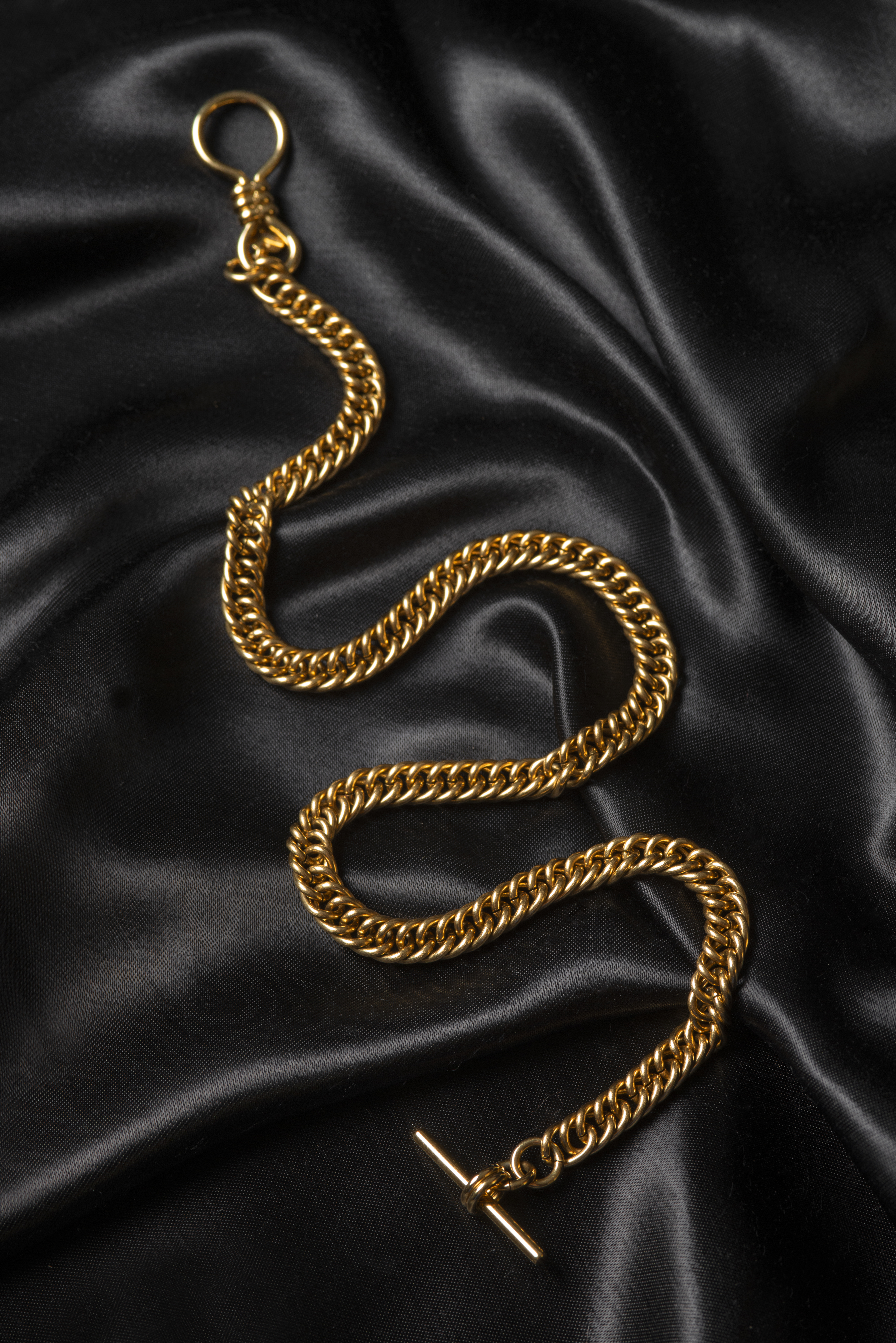 سلسلة ذهبية